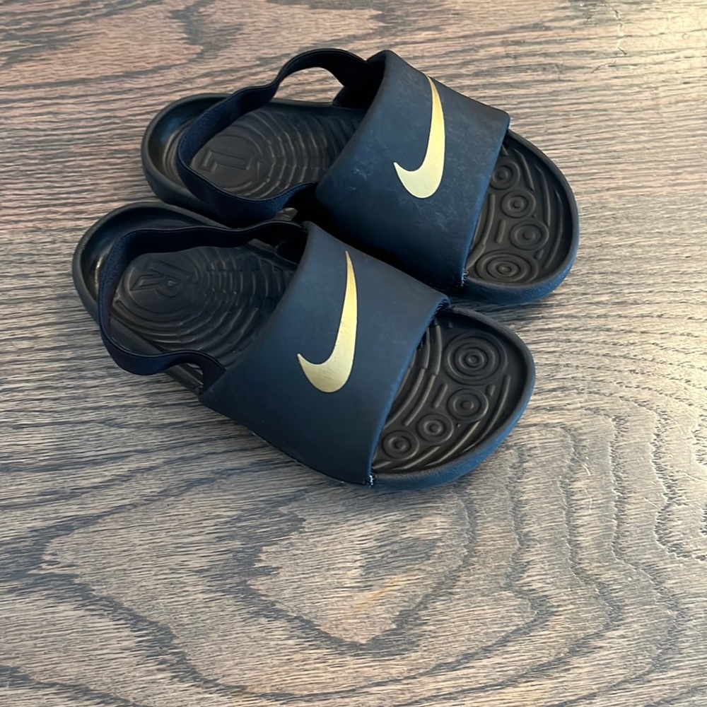 Nike Sandals - Picture 1 of 4